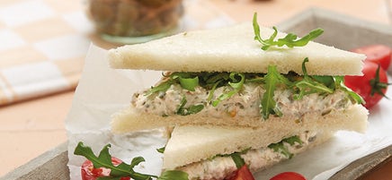 Thunfisch-Tramezzini mit Rucola