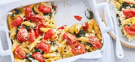 Cottage cheese and spinach pasta bake