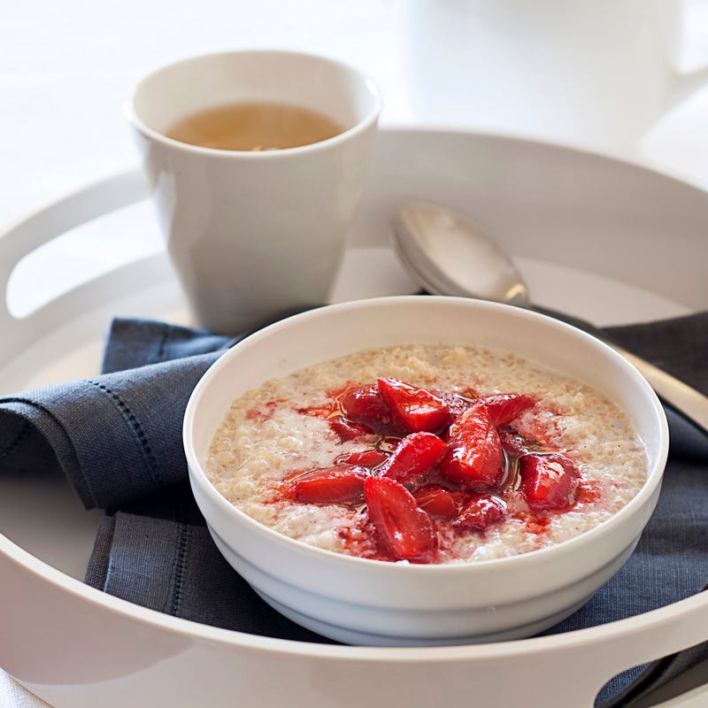 Photo of Quinoa porridge with berry compote by WW