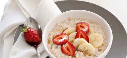 Date and banana porridge