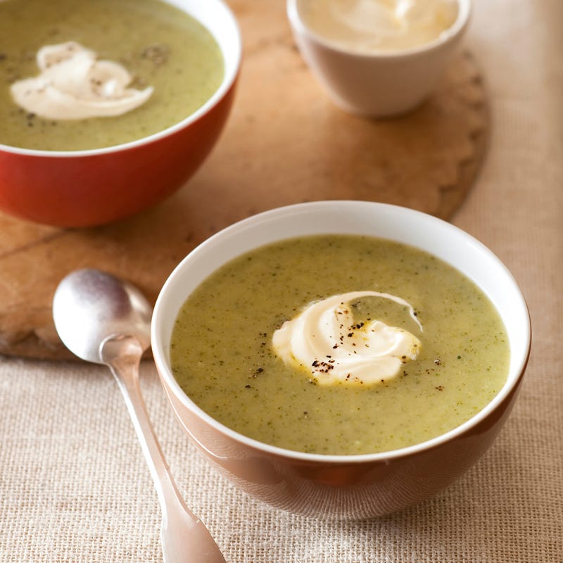 Photo of Creamy curried broccoli soup by WW