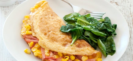 Corn and bacon omelette