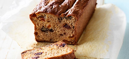 Date and walnut loaf