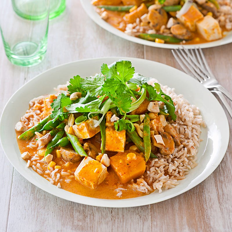 Thai vegetable and tofu curry with cashews