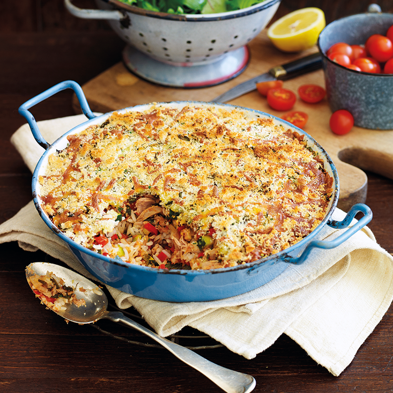 Tuna, rice and tomato bake