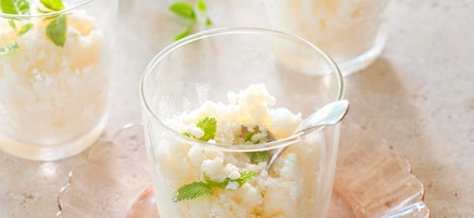 Pineapple, lime and vanilla yoghurt granita