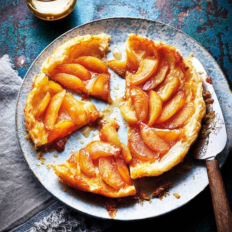 Apple tarte tatin