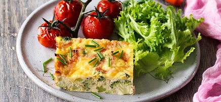 Broccoli, leek and ham frittata