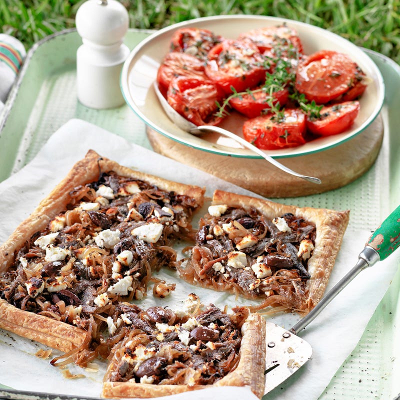 Photo of Pissaladiere with roasted roma tomatoes by WW