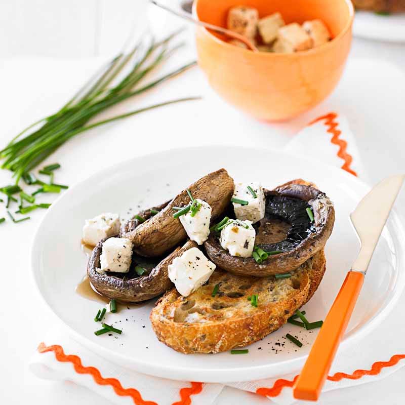 Photo of Pan-fried mushrooms on wholegrain toast by WW
