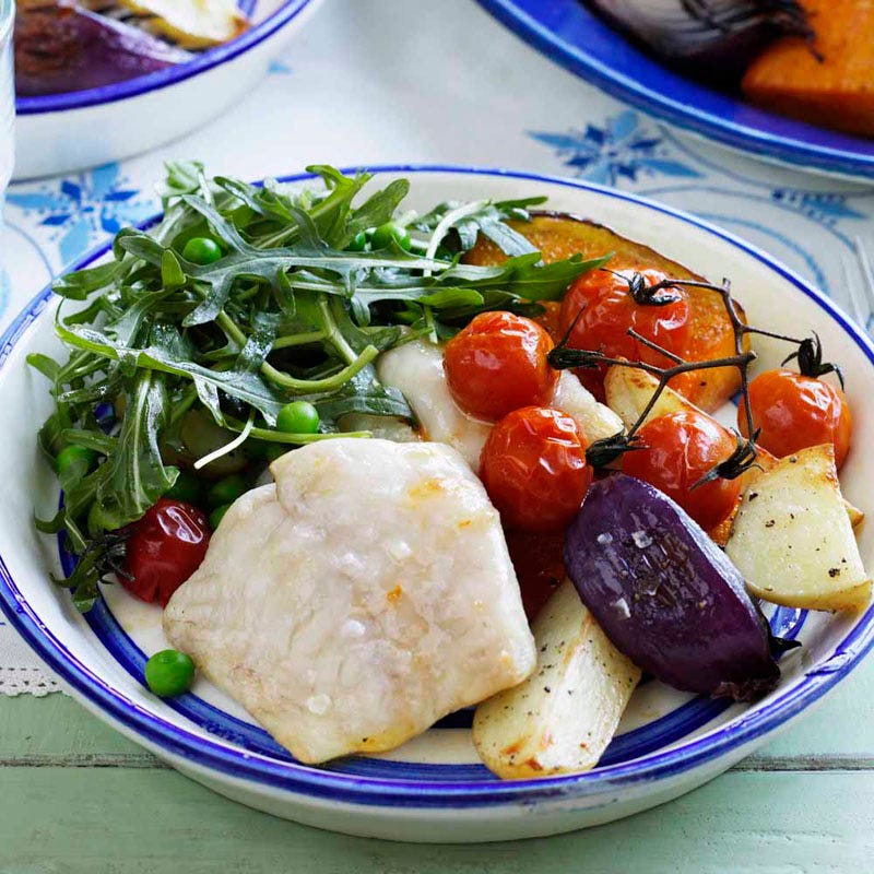 Photo of Fish fillets with roasted vegetables and pea salad by WW
