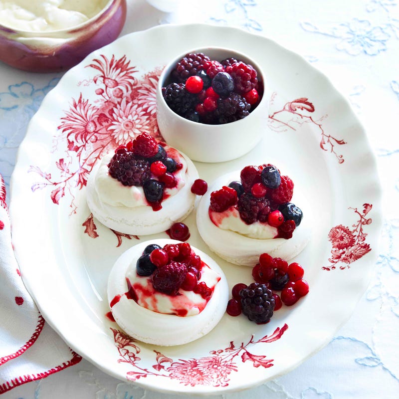 Photo of Pavlovas with frangelico berries by WW