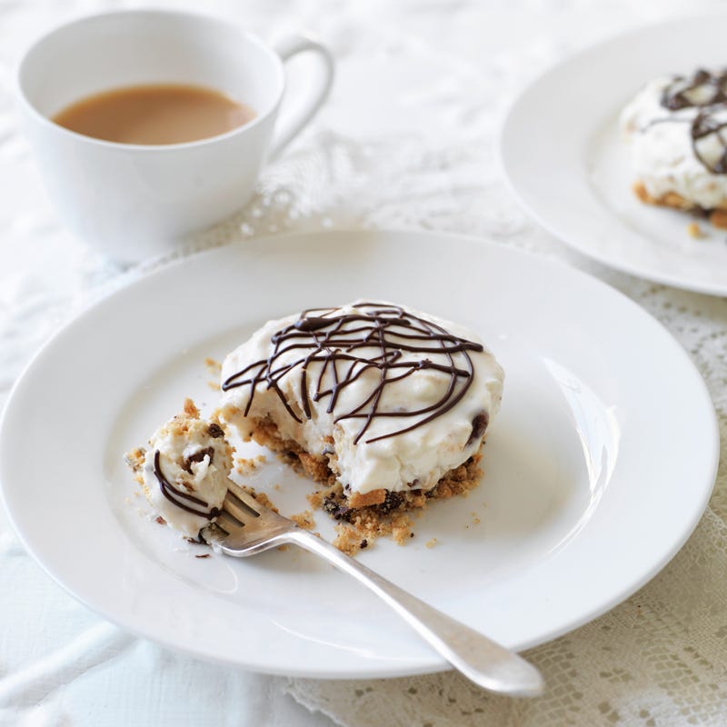 Photo of Cookies and cream cheesecakes by WW