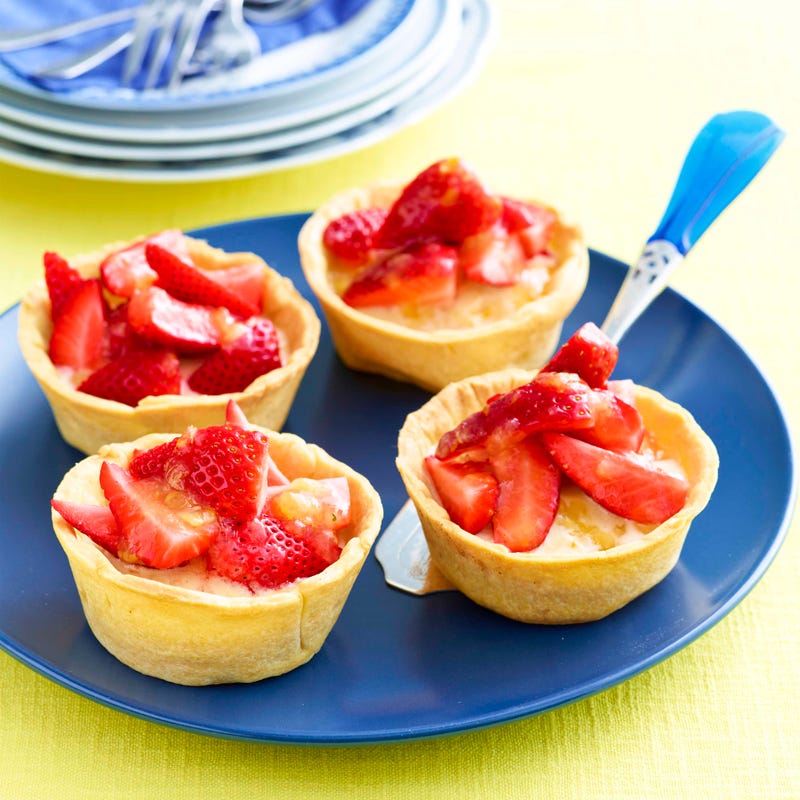 Photo of Mini strawberry and marmalade ice-cream tarts by WW