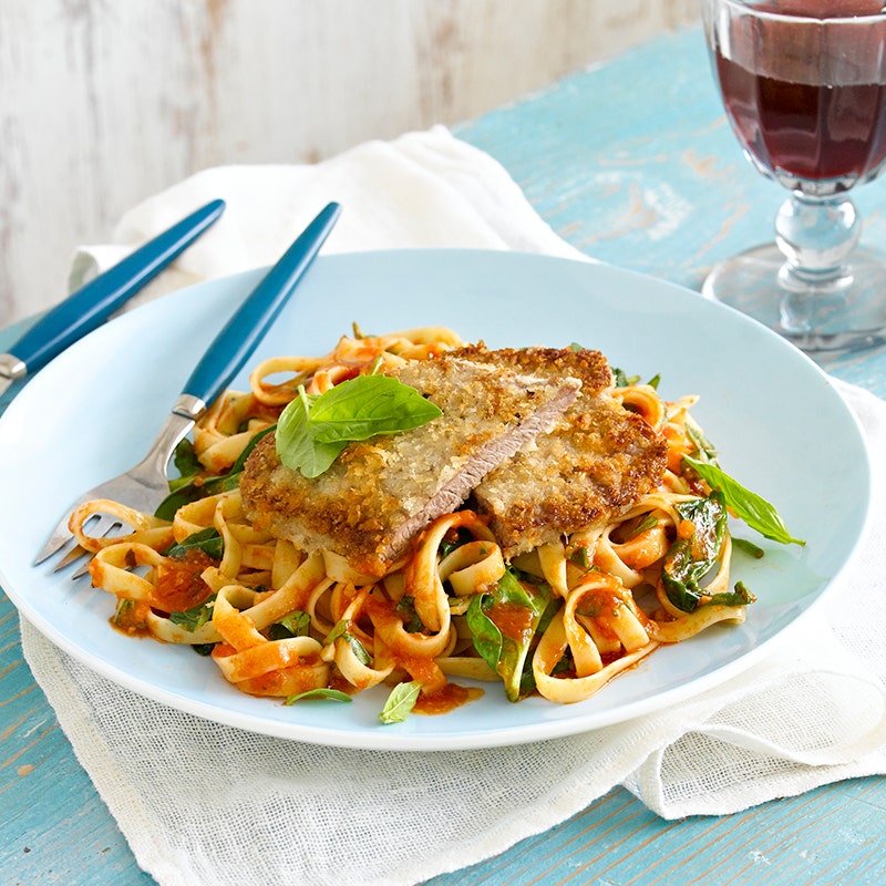 Veal schnitzel with spicy pizzaiola sauce
