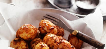 Roast mustard potatoes
