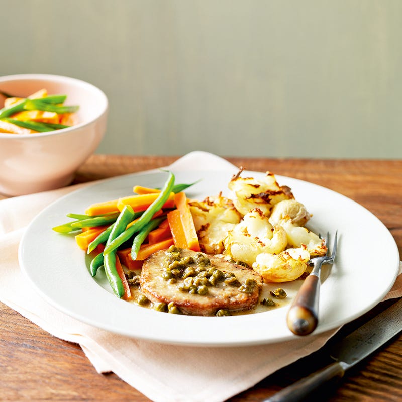 Lemon veal with crispy potatoes