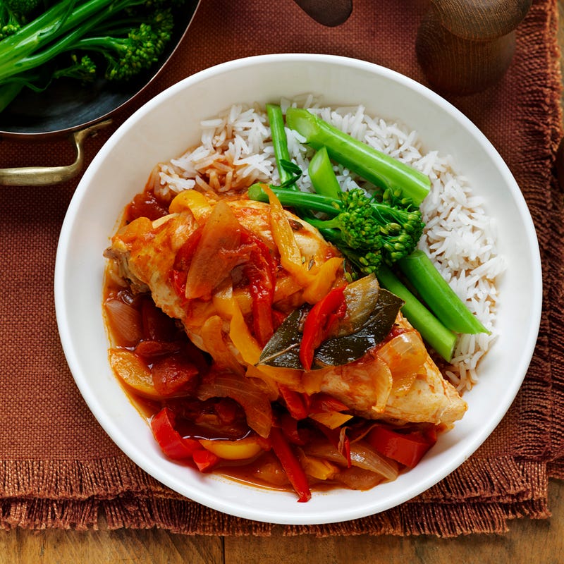 Chicken, capsicum and tomato casserole