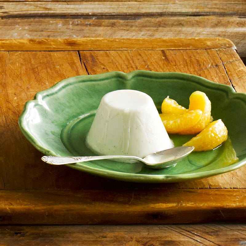 Photo of Yoghurt panna cottas with mandarins in syrup by WW