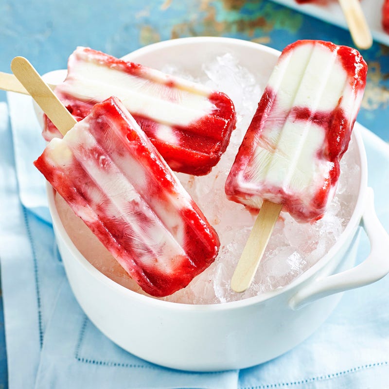 Photo of Strawberry meringue swirl iceblocks by WW