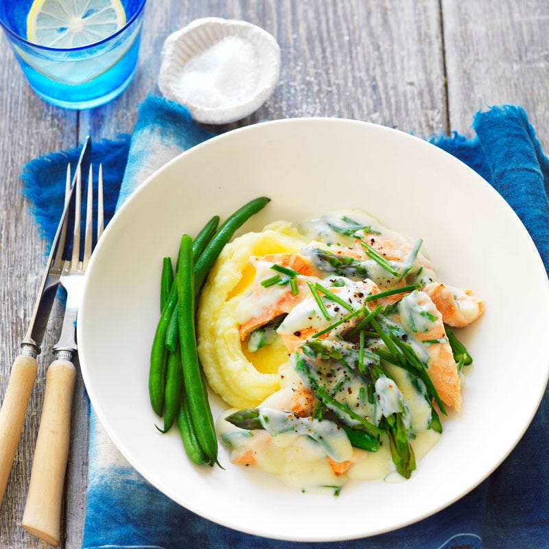Photo of Salmon and asparagus mornay by WW