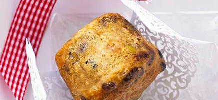 Mini steamed fruit puddings