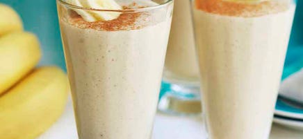 Banana and cinnamon smoothie