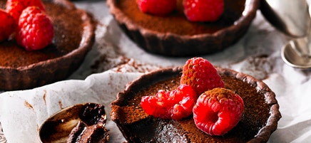 Chocolate and raspberry tarts