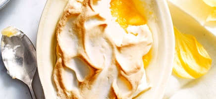 Warm lemon meringue pots