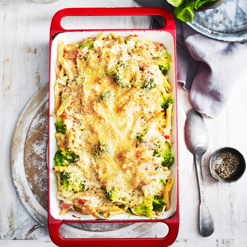 Photo of Chicken, broccoli and semi dried tomato pasta bake by WW