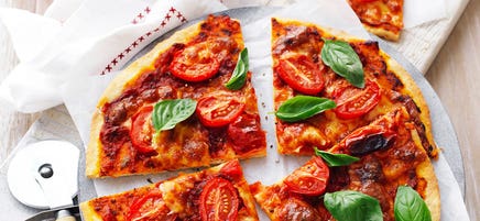 Caprese pizza with mozzarella