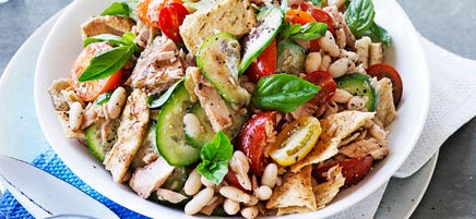 Tuna and bean fatoush salad