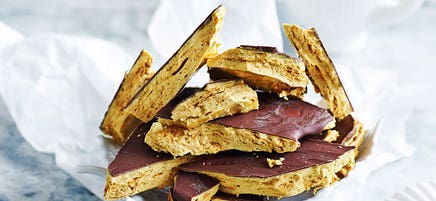 Chocolate honeycomb snaps