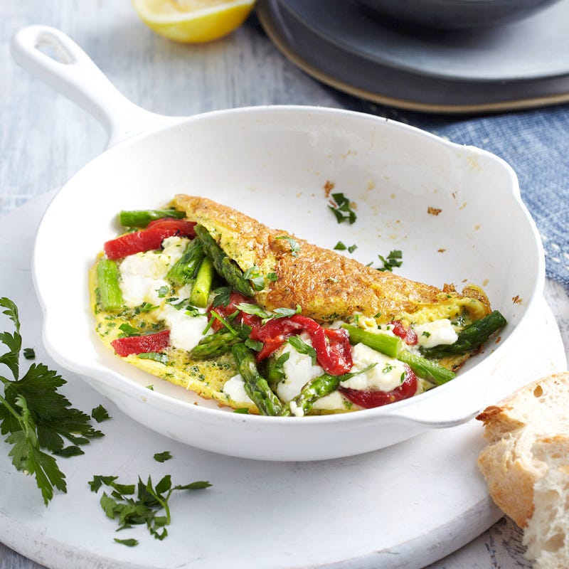 Ricotta and asparagus omelette