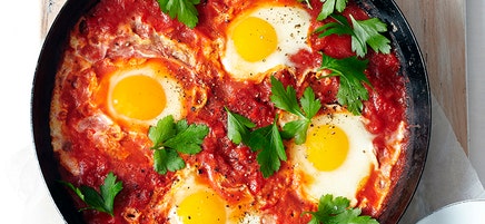 Shakshuka with pita bread