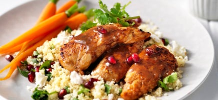 Spicy chicken tenderloins with pomegranate