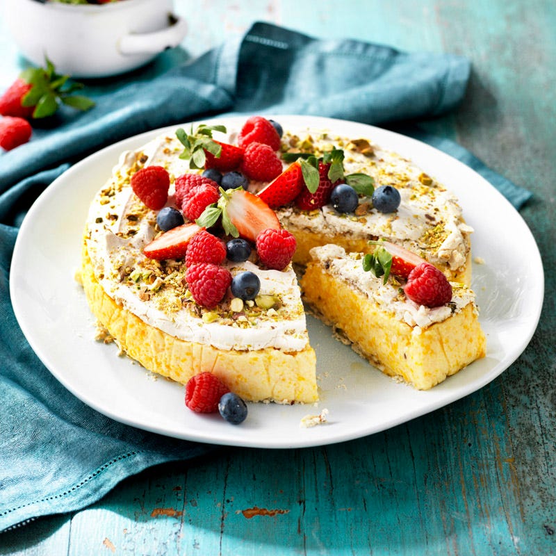 Photo of Pistachio and peach dacquoise by WW