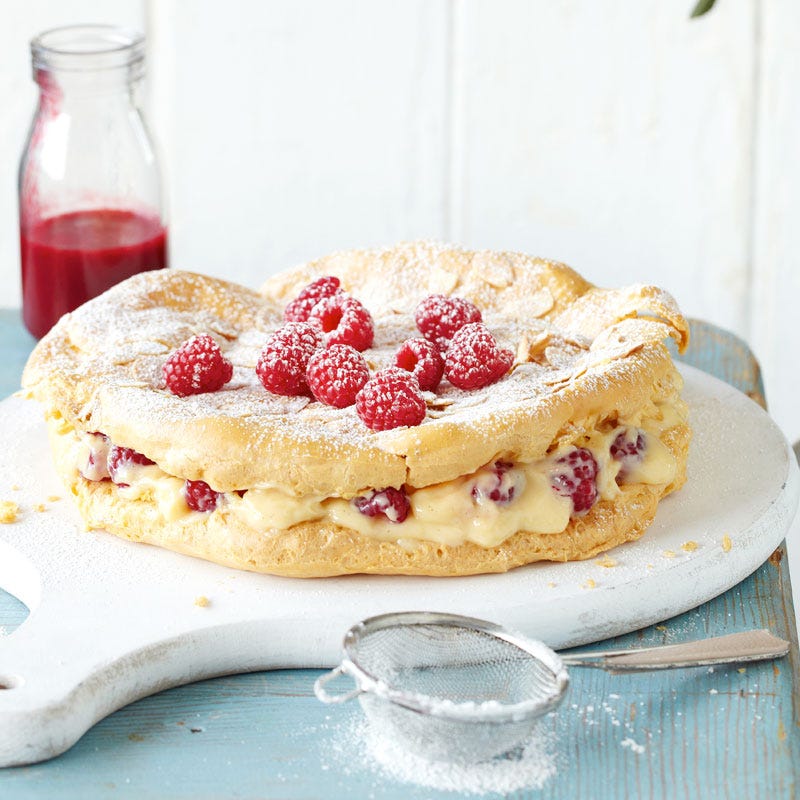 Photo of Raspberry choux puff cake by WW