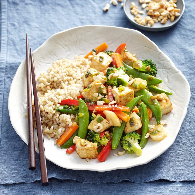 Tofu and cashew stir-fry