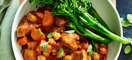 Tuscan lamb and marjoram casserole