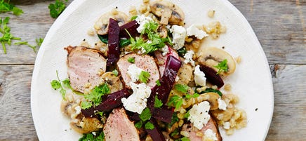 Barley risotto with balsamic pork and beetroot