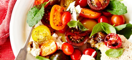 Heirloom tomato caprese salad