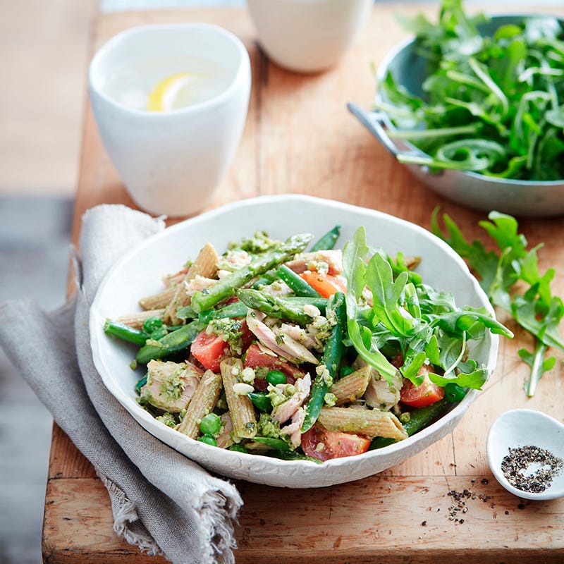 Photo of Pesto pasta with tuna and tomatoes by WW