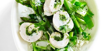 Steamed chicken rolls with coriander and coconut stuffing