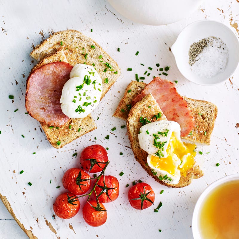 Poached eggs and toast