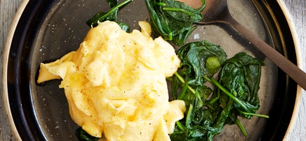 American-style scrambled eggs