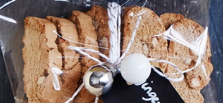 Gingerbread biscotti