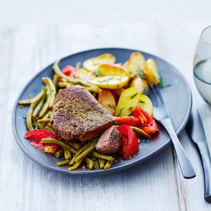 Photo de Steak avec pommes de terre au romarin etharicots prise par WW