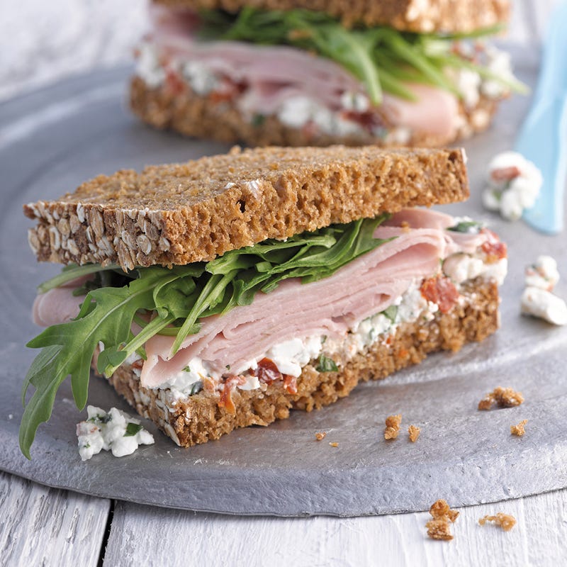 Schinkensandwich mit Hüttenkäsecreme