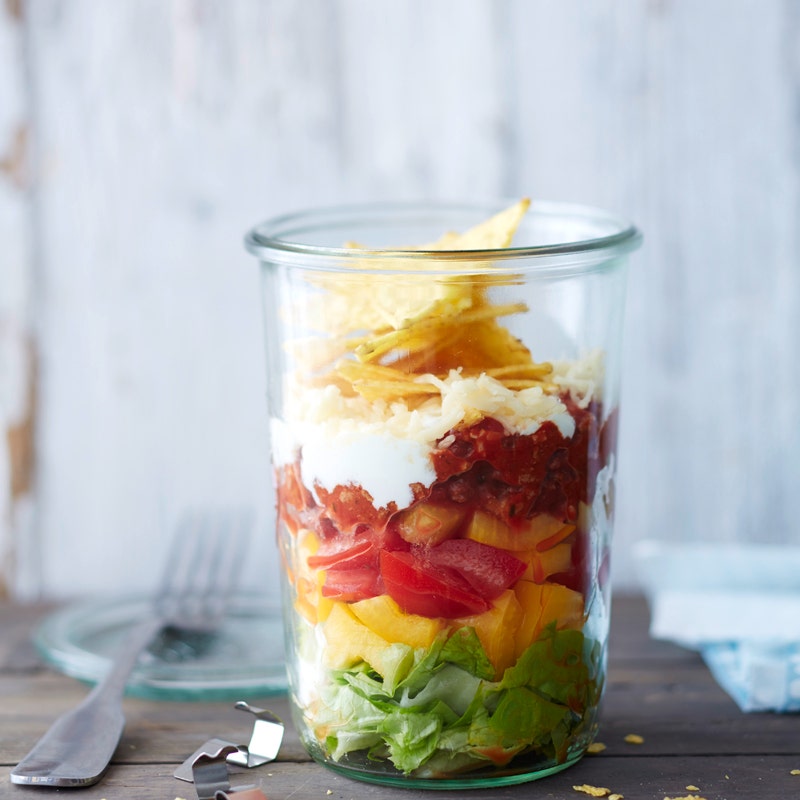 Knuspriger Tortillaschichtsalat